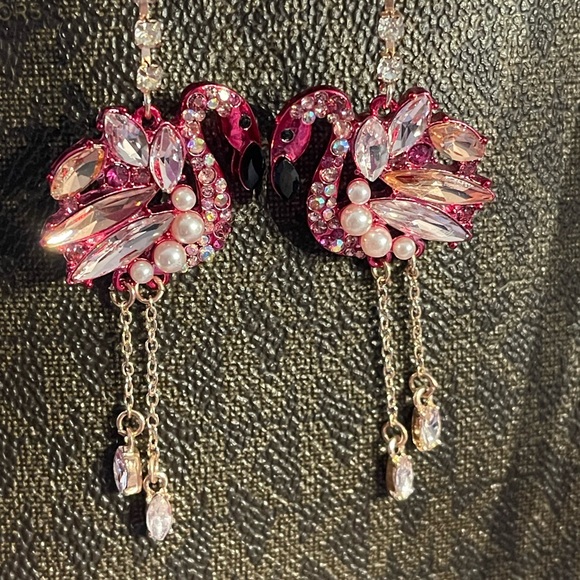 🦩NWT BETSEY JOHNSON BLING FLAMINGO EARRINGS🦩 - Picture 4 of 6